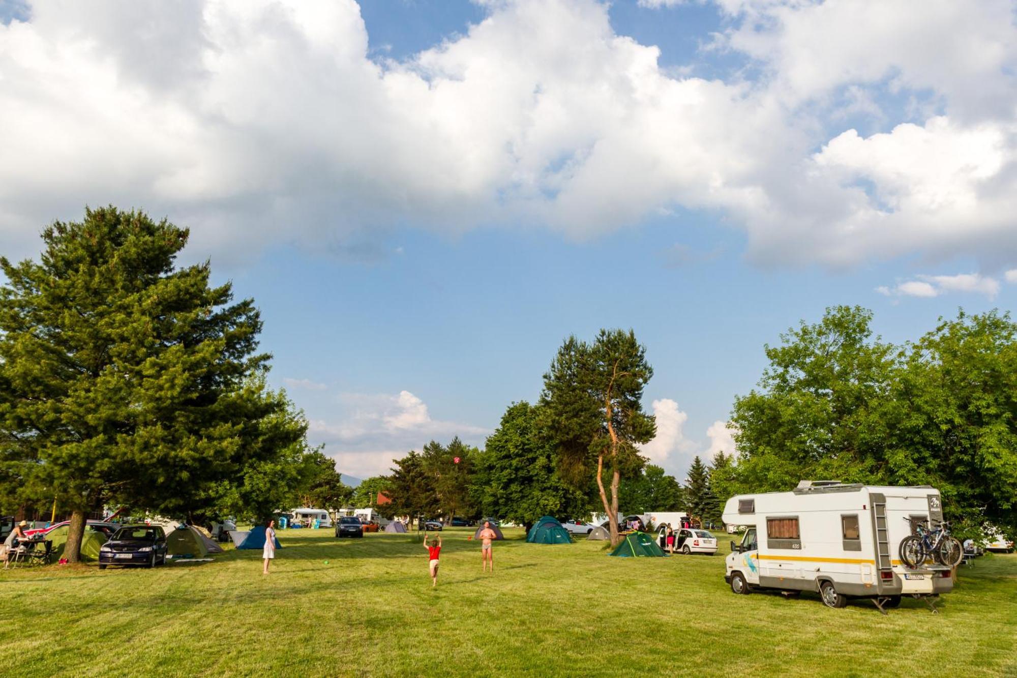 Mara Camping Ліптовски-Трновец Екстер'єр фото